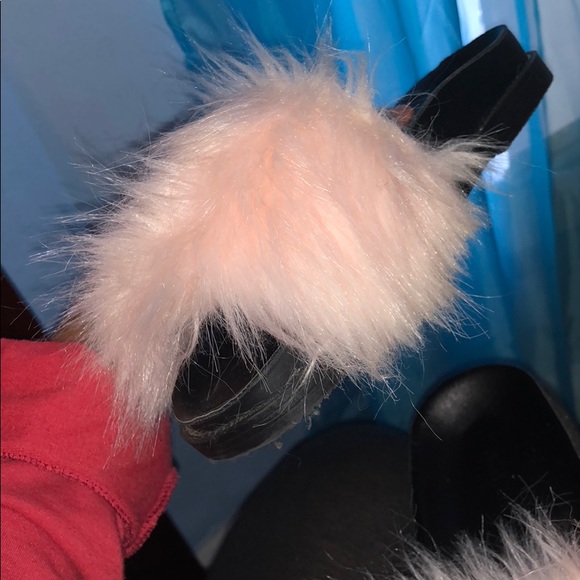 Furry Slides - Picture 3 of 8